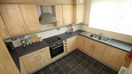 Kitchen at 9 Broom Street 